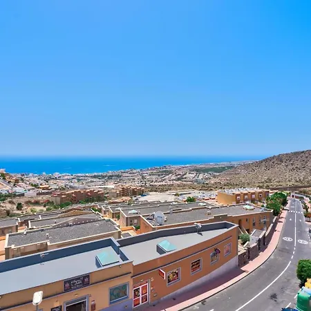 Panoramic View Apartment *