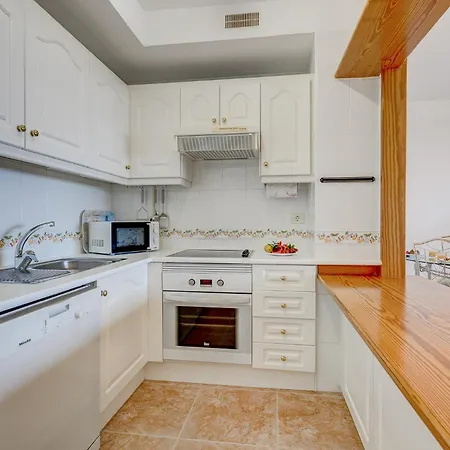 Panoramic View Apartment *