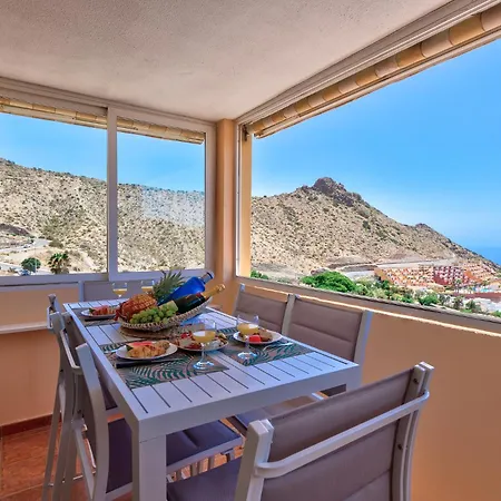 Panoramic View Apartment *