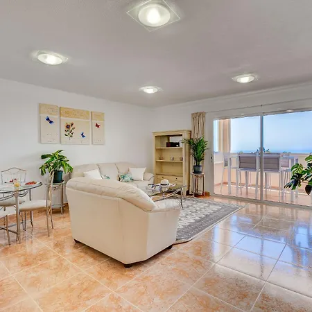 Panoramic View Apartment *